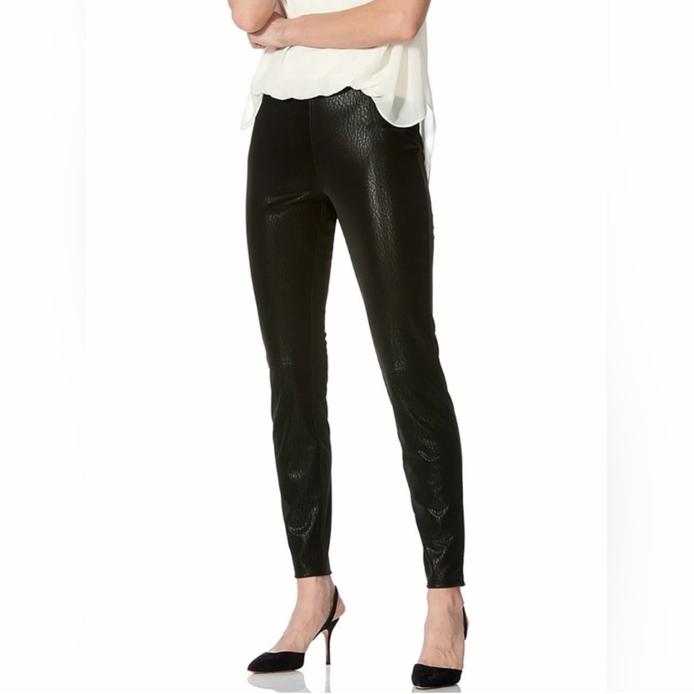 HUE Shiny Black Skinny Pants